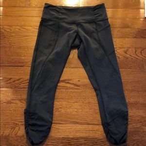 Lululemon 7/8 cropped pants